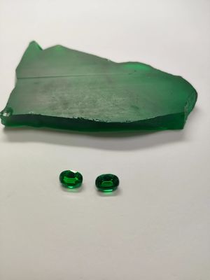 Sapphire Gemstone Raw Material Lab Made Olive Green Soft Mint Green Emerald Green For Jewelry